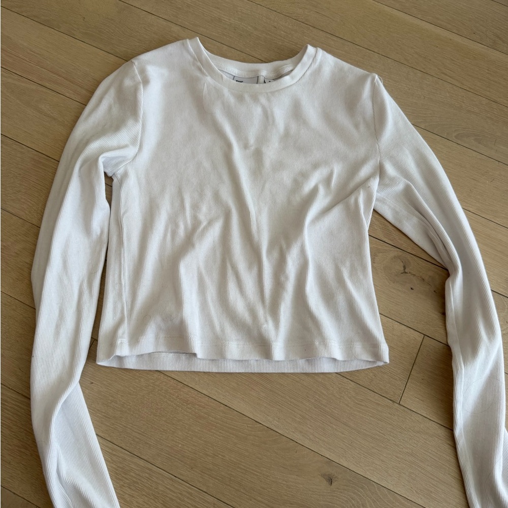 Aritzia White Long-Sleeve Ribbed Long Sleeve Size Small